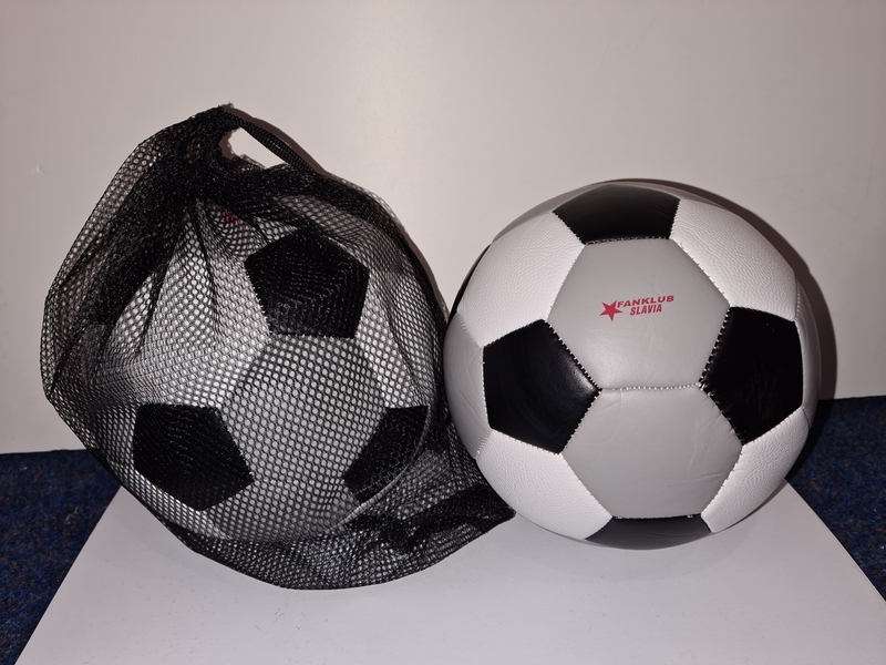 Fotbalový míč se síťkou
